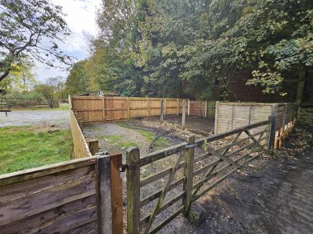 3 bedroom Terraced House for sale in Jubilee, Shaw, OL2