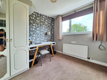 4 bedroom Detached house for sale in Kirkdale Drive, Oldham, OL2