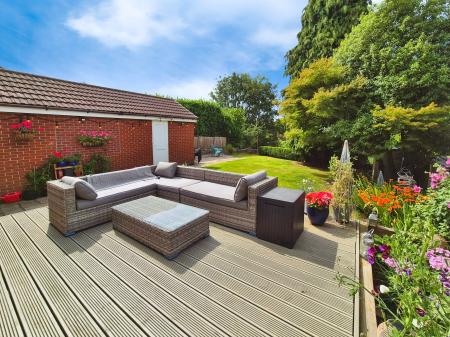 4 bedroom Detached house for sale in Kirkdale Drive, Oldham, OL2