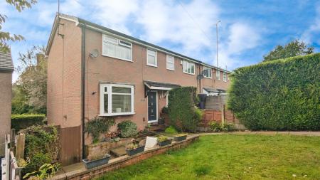 Larch Grove, Lees, Oldham, OL4