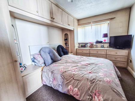 3 bedroom Semi-detached house for sale in Magpie Lane, Holts, Oldham, OL4