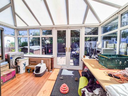 3 bedroom Semi-detached house for sale in Magpie Lane, Holts, Oldham, OL4