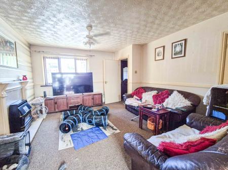 3 bedroom Semi-detached house for sale in Magpie Lane, Holts, Oldham, OL4