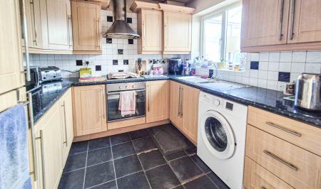 3 bedroom Semi-detached house for sale in Magpie Lane, Holts, Oldham, OL4