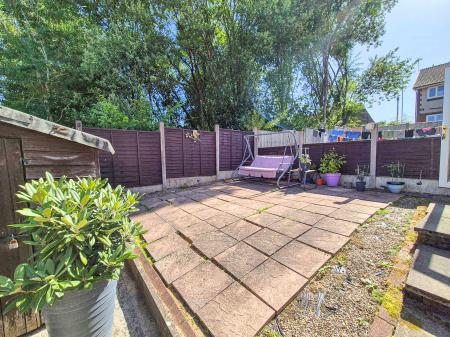 3 bedroom Semi-detached house for sale in Magpie Lane, Holts, Oldham, OL4