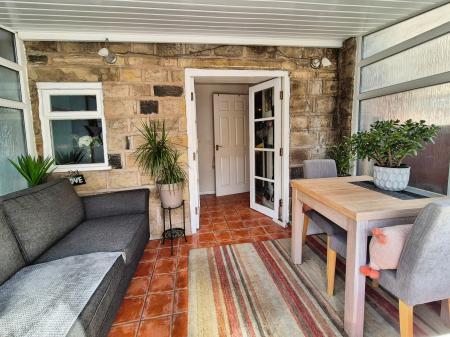 2 bedroom Terraced House for sale in Oldham Road, Oldham, OL4