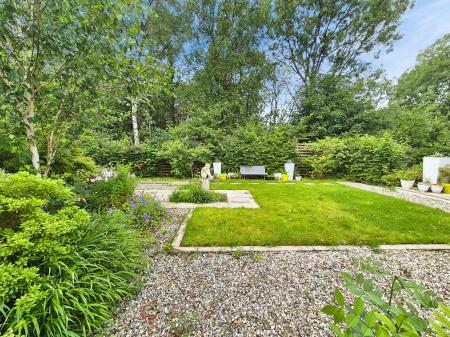 3 bedroom Town house for sale in Spring Close, Lees, Oldham, OL4