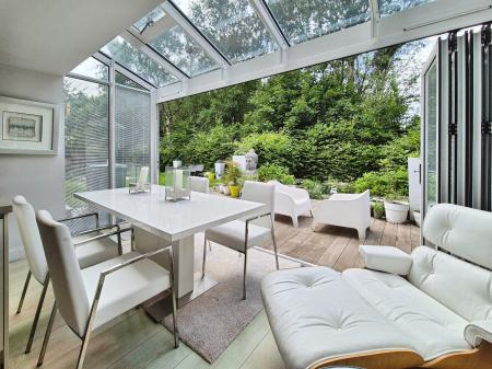 3 bedroom Town house for sale in Spring Close, Lees, Oldham, OL4