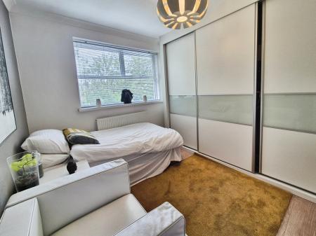 3 bedroom Town house for sale in Spring Close, Lees, Oldham, OL4