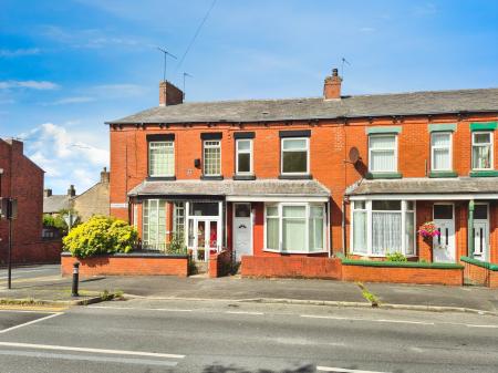 Stamford Road, Lees, Oldham, OL4