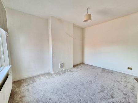 3 bedroom Terraced House for sale in Stamford Road, Lees, Oldham, OL4