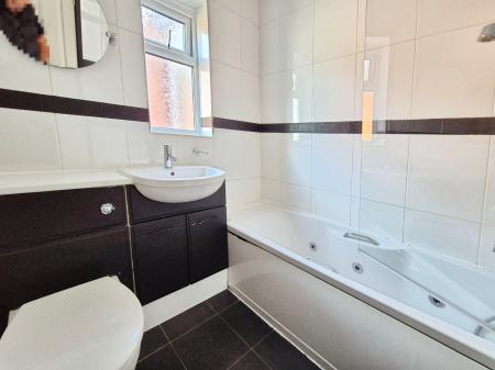 3 bedroom Terraced House for sale in Stamford Road, Lees, Oldham, OL4