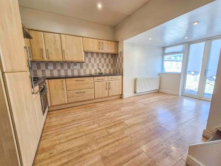 2 bedroom Terraced House for sale in Victoria Street, Lees, Oldham, OL4