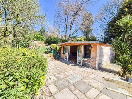 4 bedroom Semi-detached house for sale in Oldham Road, Grasscroft, Saddleworth, OL4