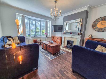 4 bedroom Semi-detached house for sale in Oldham Road, Grasscroft, Saddleworth, OL4