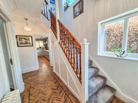 4 bedroom Semi-detached house for sale in Oldham Road, Grasscroft, Saddleworth, OL4