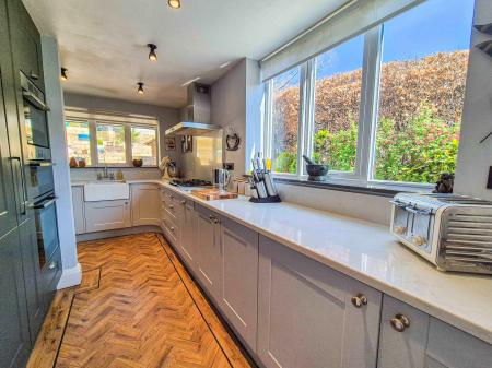 4 bedroom Semi-detached house for sale in Oldham Road, Grasscroft, Saddleworth, OL4