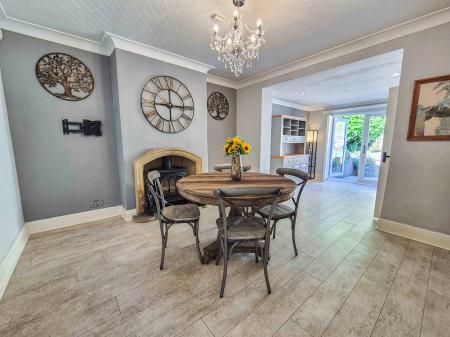 4 bedroom Semi-detached house for sale in Oldham Road, Grasscroft, Saddleworth, OL4