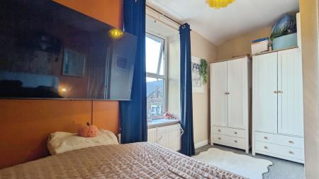 2 bedroom Terraced House for sale in Cross Street, Lees, Oldham, OL4