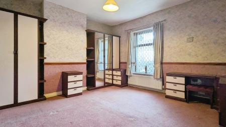 2 bedroom Terraced House for sale in West Street, Oldham, OL4