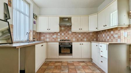 2 bedroom Terraced House for sale in West Street, Oldham, OL4