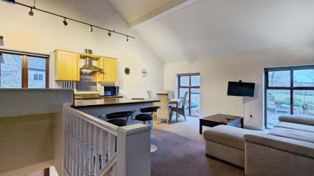 1 bedroom Flat to let in Owen Fold, Lees, Oldham, OL4