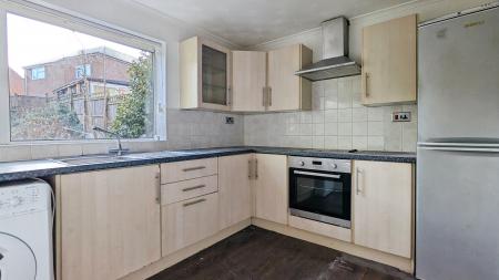 2 bedroom Semi-detached house to let in Wildmoor Avenue, Holts, Oldham, OL4