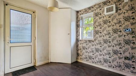 2 bedroom Semi-detached house to let in Wildmoor Avenue, Holts, Oldham, OL4