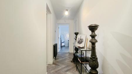 5 bedroom Detached house for sale in Spinners Way, Oldham, OL4