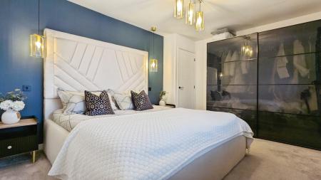 5 bedroom Detached house for sale in Spinners Way, Oldham, OL4