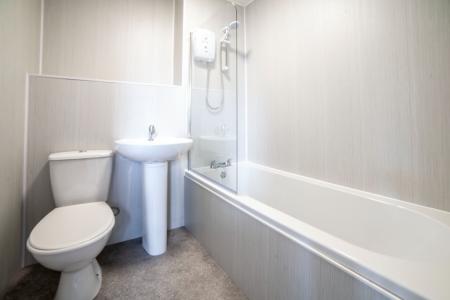 3 bedroom Semi-detached house to let in Innis Avenue, Newton Heath, Manchester, M40