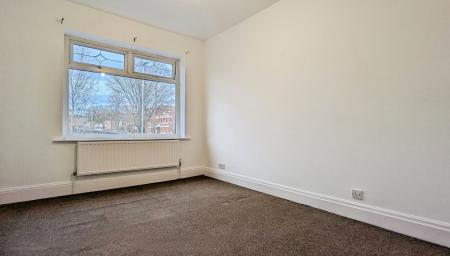 3 bedroom Terraced House to let in Middleton Road, Chadderton, OL9