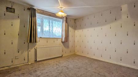 3 bedroom Terraced House for sale in Wildmoor Avenue, Oldham, OL4
