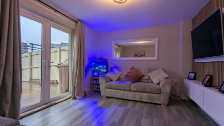 2 bedroom Semi-detached house to let in Northcote Avenue, Oldham, OL1