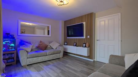 2 bedroom Semi-detached house to let in Northcote Avenue, Oldham, OL1