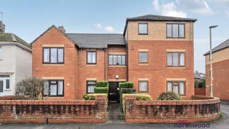 2 bedroom Flat to let in Varsity Place, Oxford, OX1