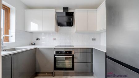 2 bedroom Flat to let in Varsity Place, Oxford, OX1