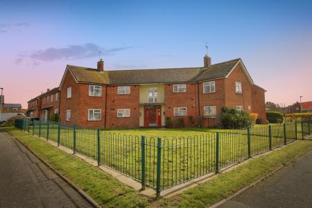 1 bedroom Flat for sale in Derwent Drive, Gunthorpe, Peterborough, PE4