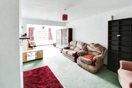 3 bedroom Bungalow for sale in Ellwood Avenue, Stanground, Peterborough, PE2