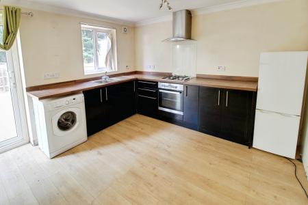 3 bedroom Semi-detached house for sale in Farriers Court, Peterborough, PE2