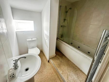 2 bedroom Flat for sale in Glebe Road, Peterborough, PE2