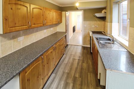 3 bedroom Semi-detached house to let in Franklyn Crescent, Peterborough, PE1