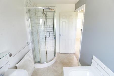 2 bedroom Semi-detached house to let in Primrose Close, Morton, Bourne, PE10