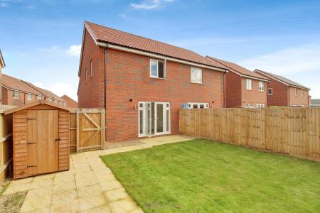 3 bedroom Semi-detached house to let in Baldock Drive, Bourne, PE10