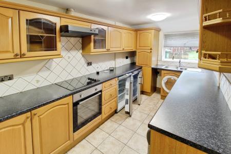 2 bedroom Terraced House to let in Bedford Street, Eastfield, Peterborough, PE1