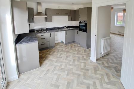 3 bedroom Semi-detached house to let in Massingham Place, Bourne, PE10