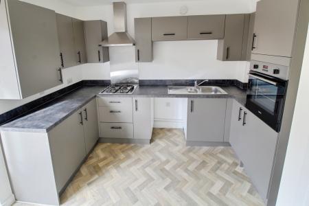 3 bedroom Semi-detached house to let in Massingham Place, Bourne, PE10