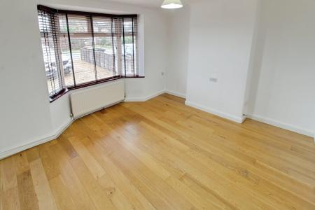 4 bedroom Semi-detached house to let in Eye Road, Peterborough, PE1