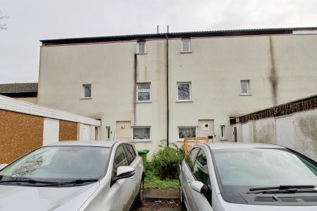 4 bedroom Town house to let in Sheepwalk, Paston, Peterborough, PE4