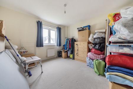 4 bedroom Semi-detached house for sale in Jodel Close